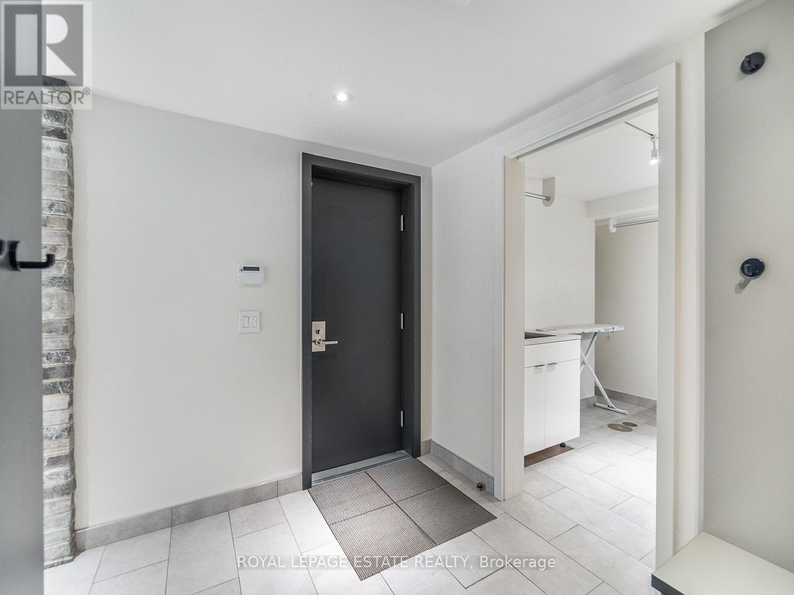 11 Pine Crescent, Toronto, Ontario  M4E 1L1 - Photo 47 - E12236008