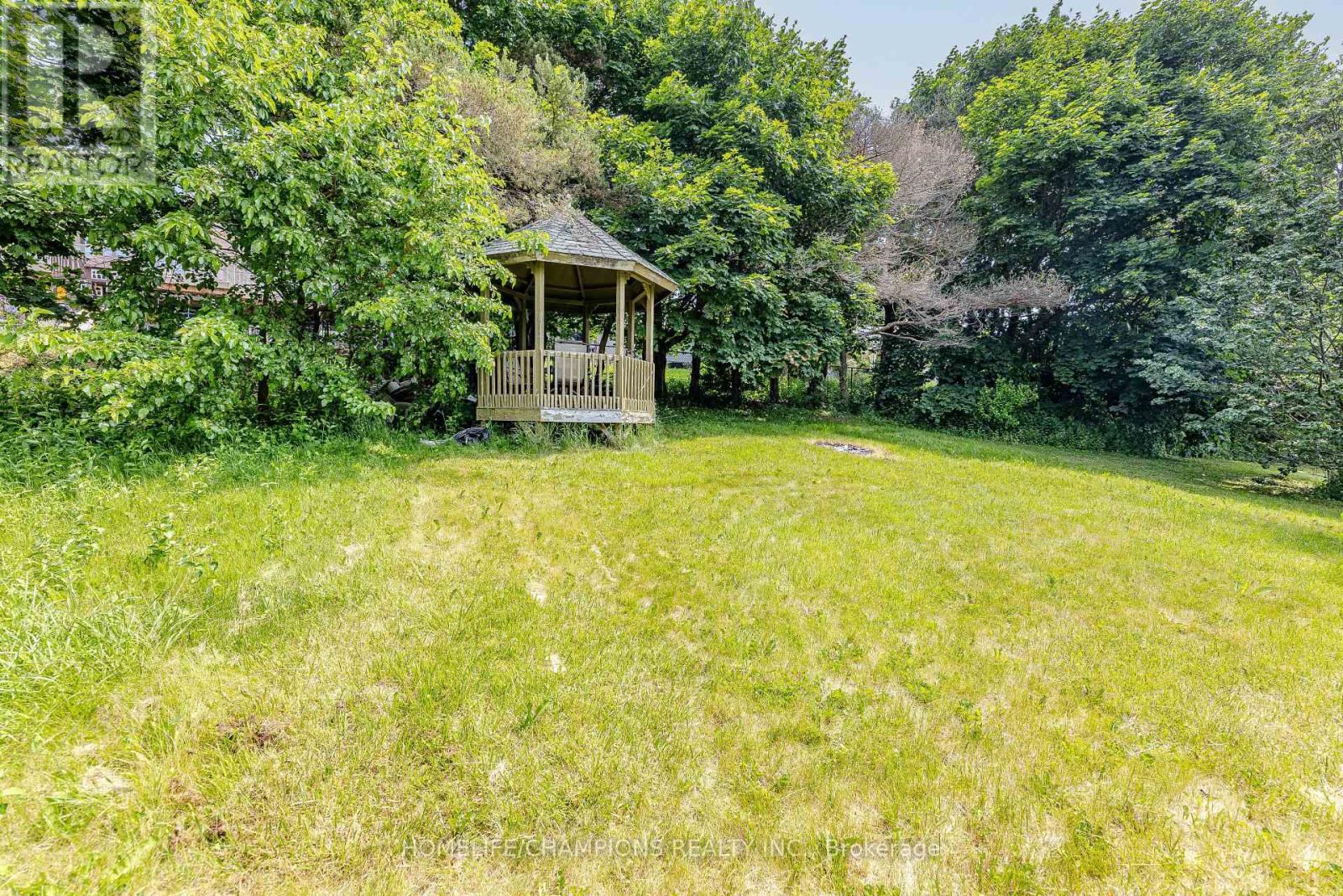 Property at 41 BROADBRIDGE DRIVE image 5