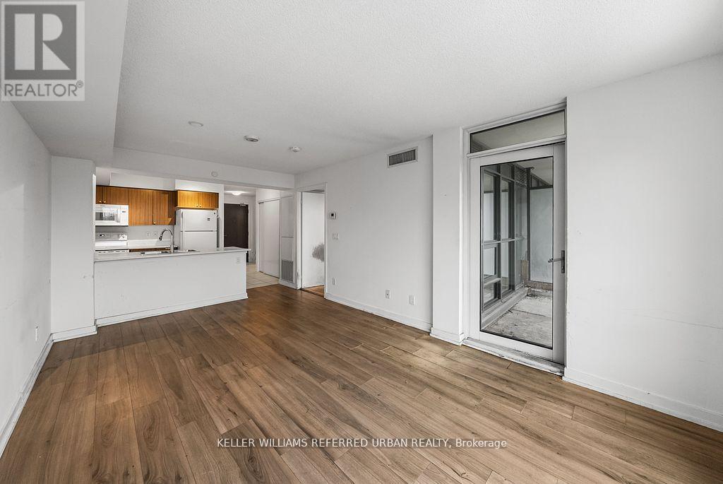 Property at 315 - 8 TRENT AVENUE image 1