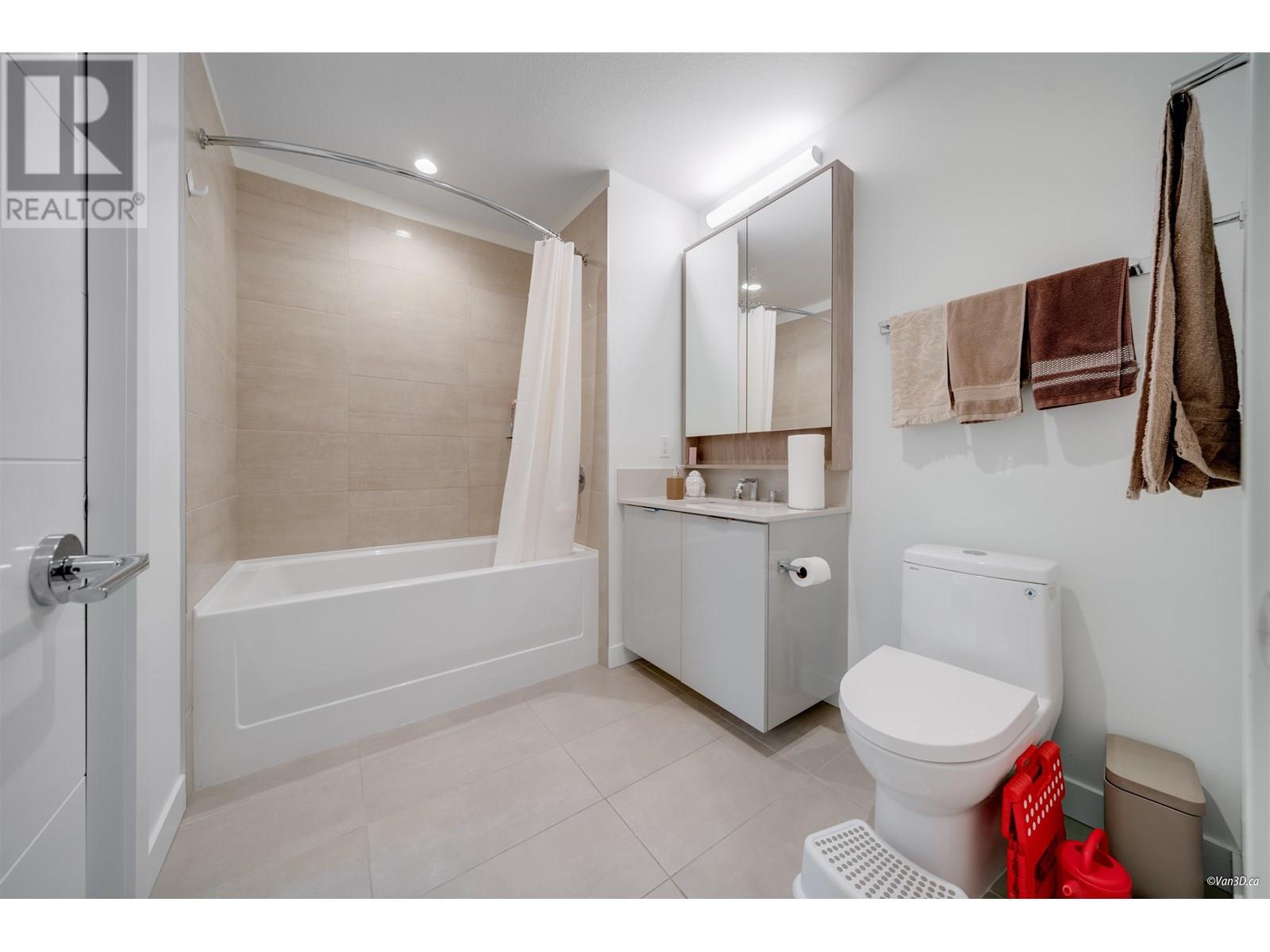 207 128 E 8th Street, North Vancouver, British Columbia  V7L 0H2 - Photo 17 - R3018291