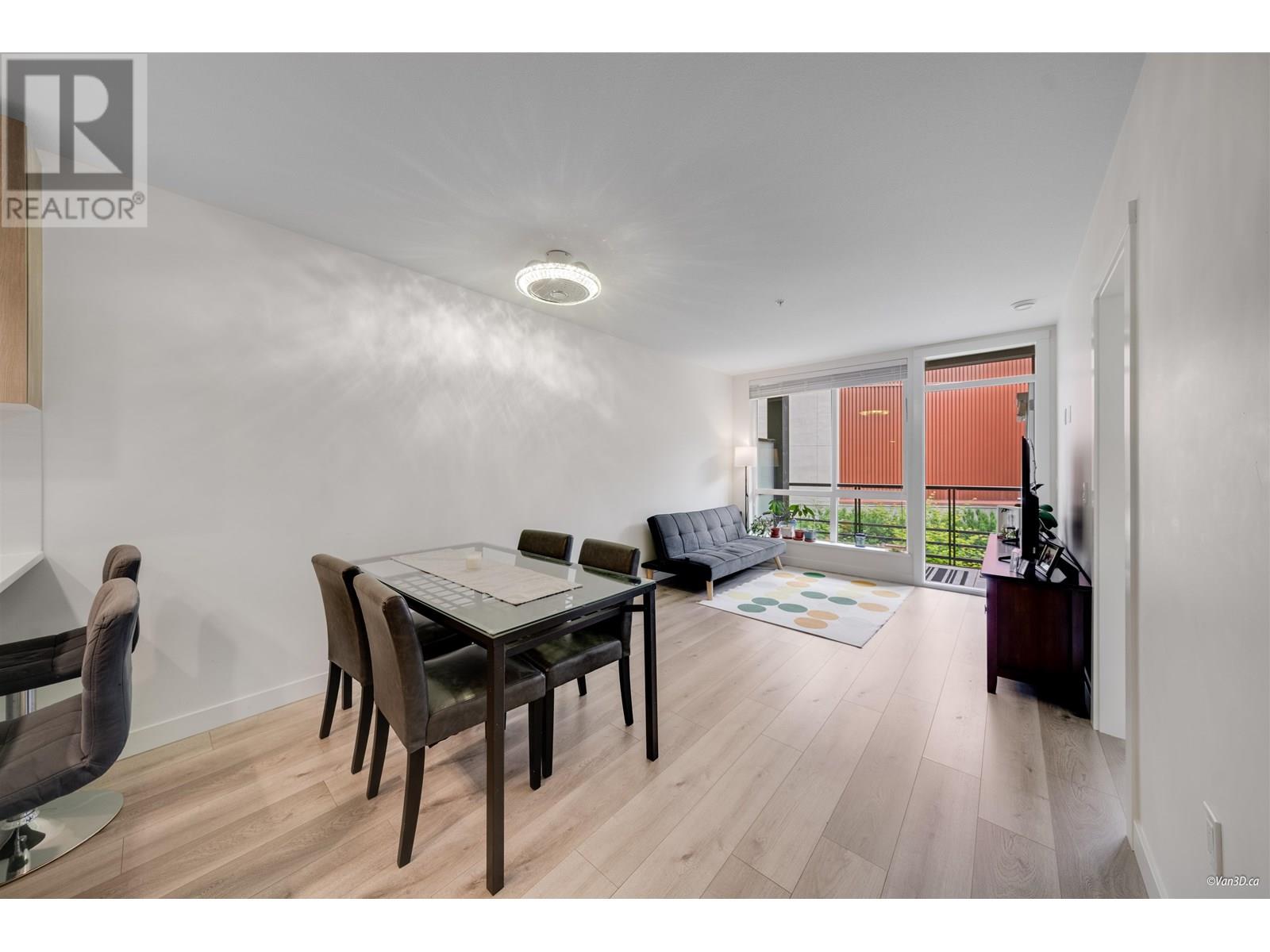 207 128 E 8th Street, North Vancouver, British Columbia  V7L 0H2 - Photo 5 - R3018291