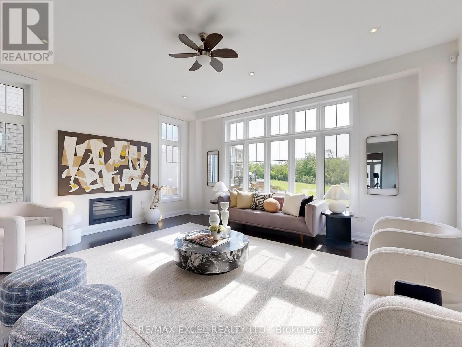 Property at 192 BAKER HILL BOULEVARD image 5