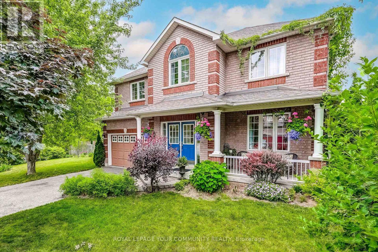 Property at 8 WILLOWAY image 1