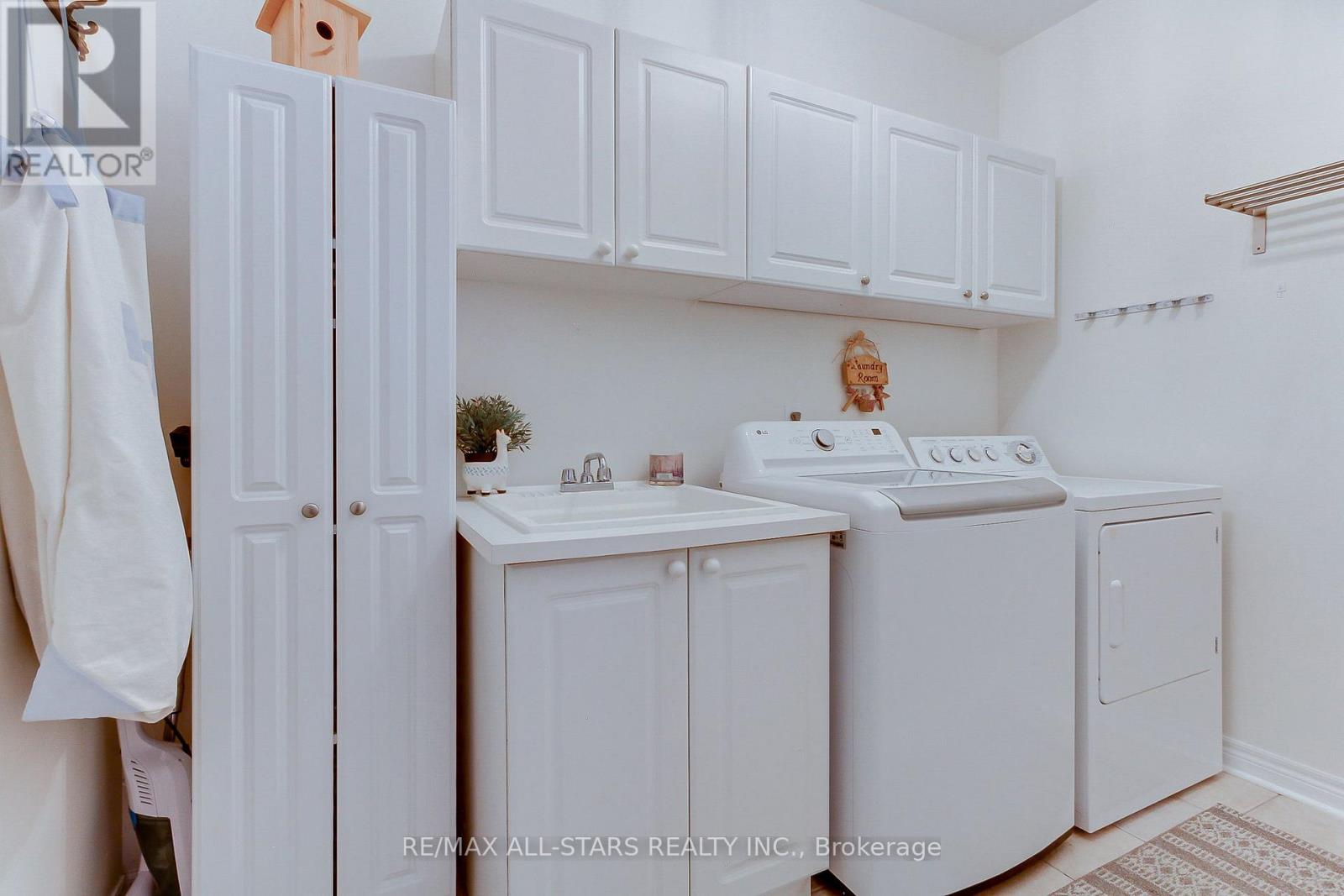 Property at 20 JAMES RATCLIFF AVENUE image 5