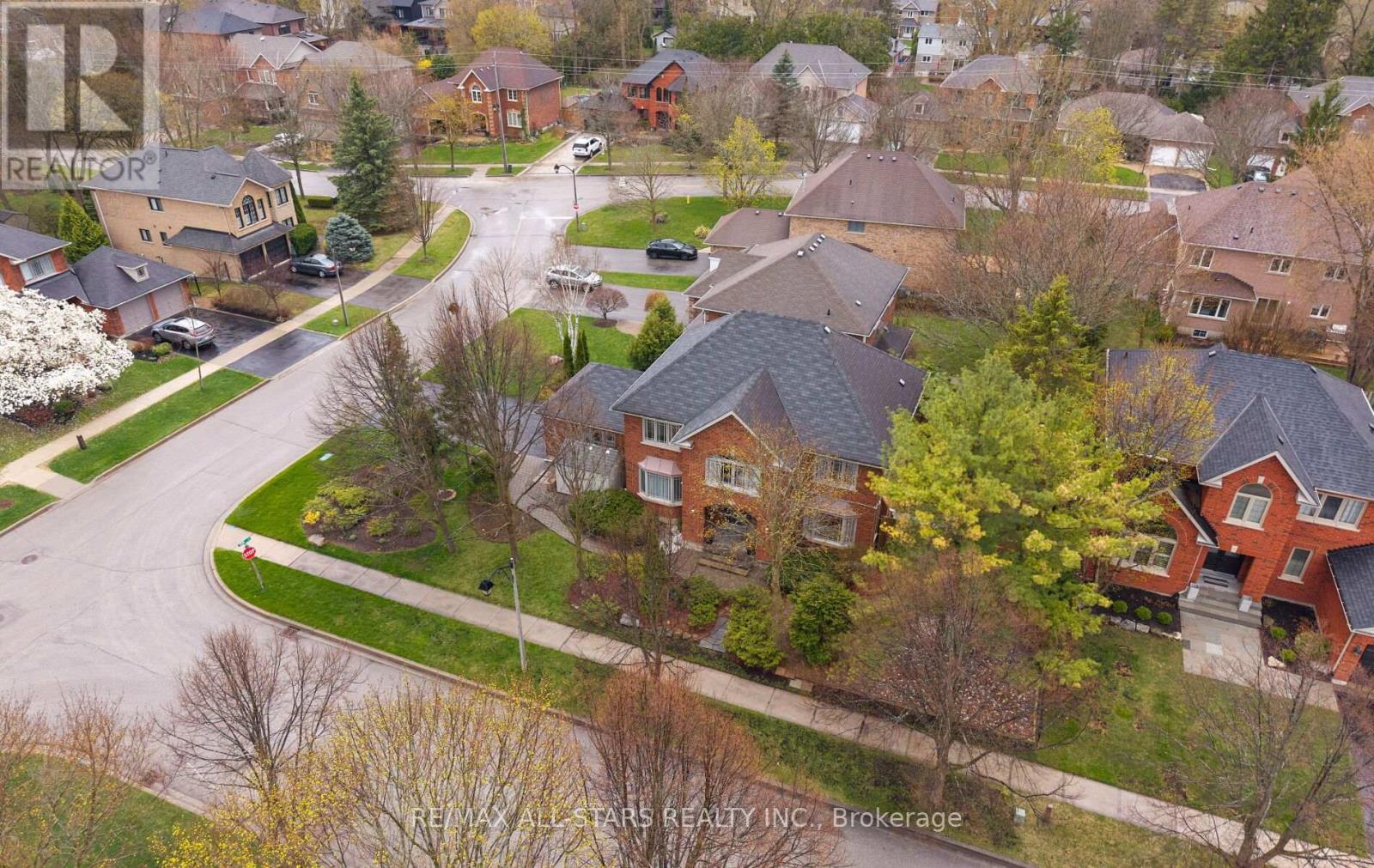 Property at 156 PARK DRIVE image 2