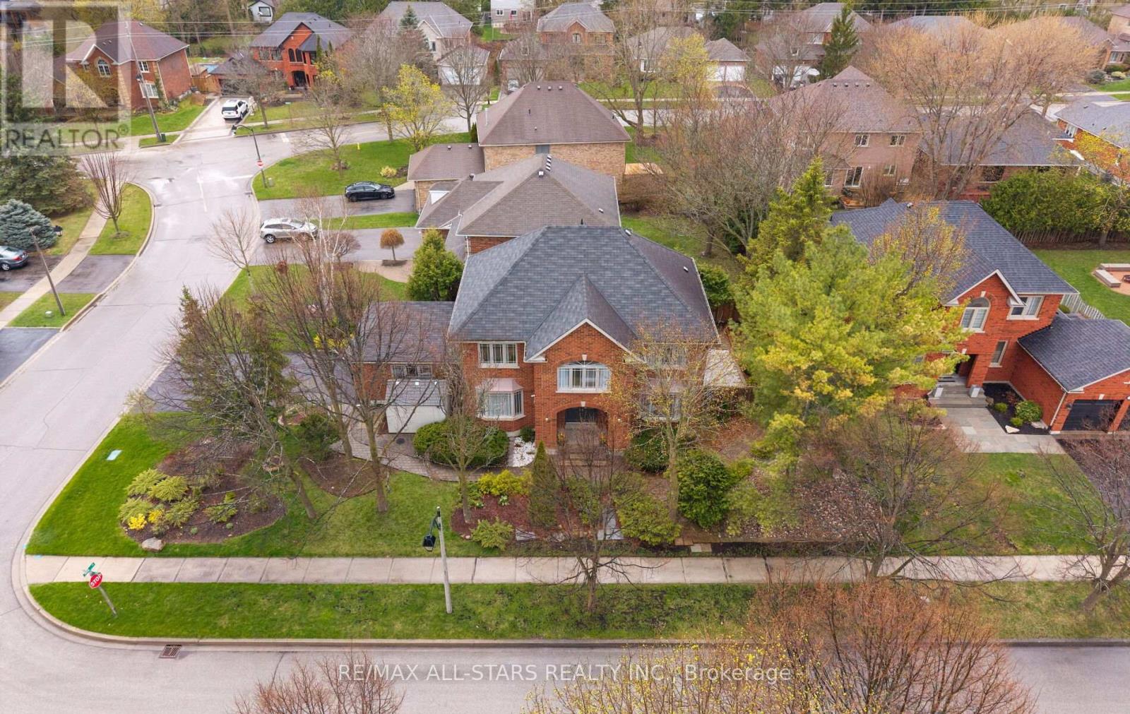 Property at 156 PARK DRIVE image 3