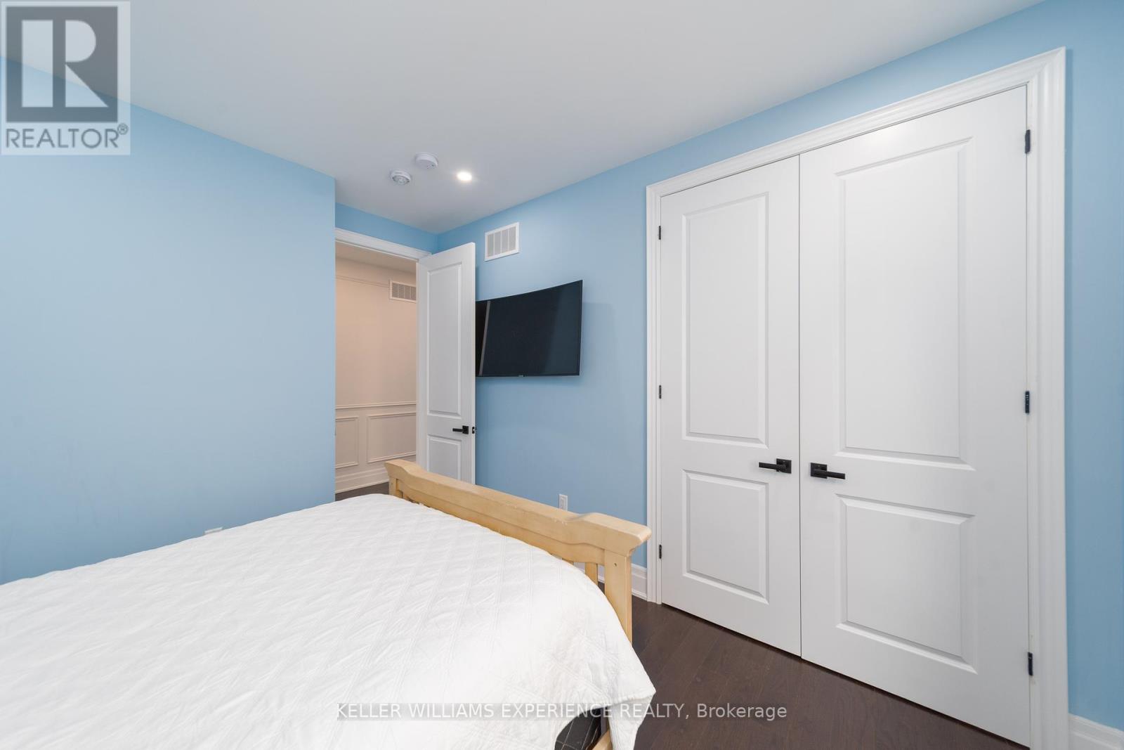 7 Bannister Road, Barrie, Ontario  L9J 0L4 - Photo 21 - S12235732