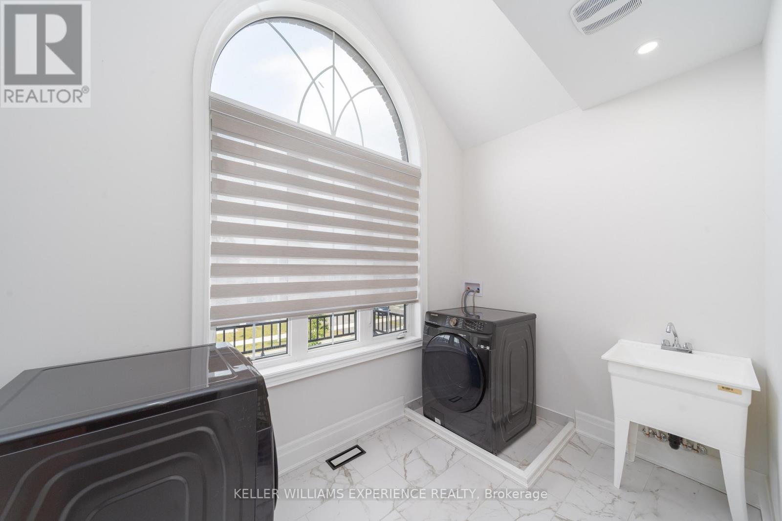 7 Bannister Road, Barrie, Ontario  L9J 0L4 - Photo 28 - S12235732