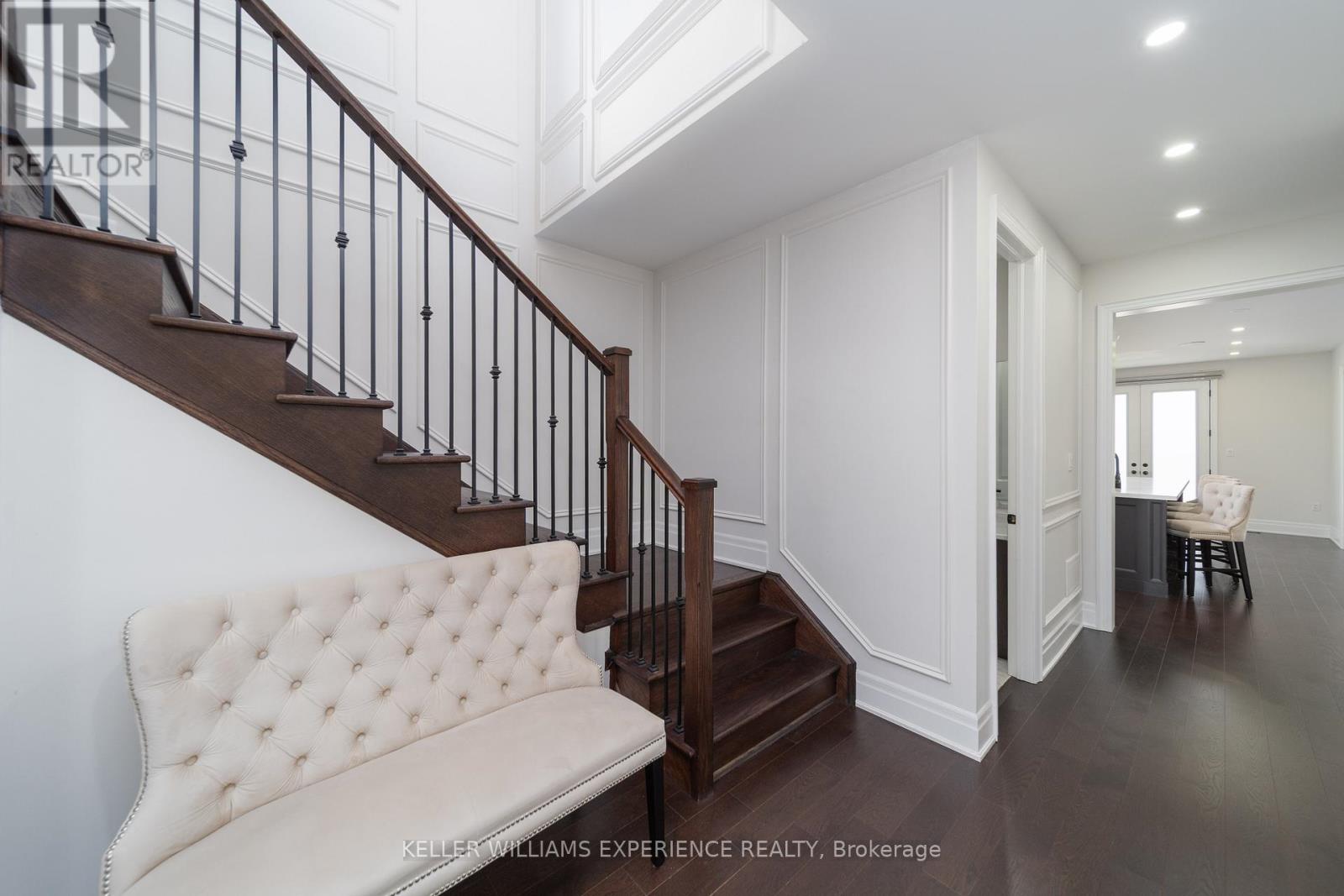 7 Bannister Road, Barrie, Ontario  L9J 0L4 - Photo 7 - S12235732