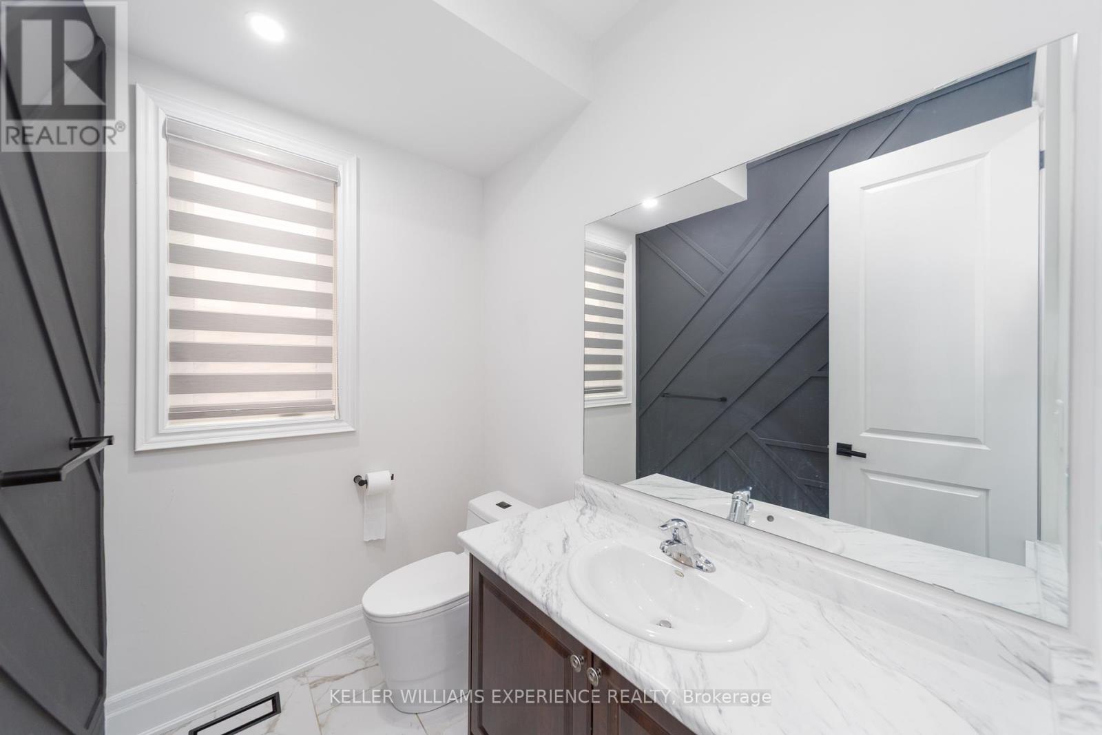 7 Bannister Road, Barrie, Ontario  L9J 0L4 - Photo 9 - S12235732