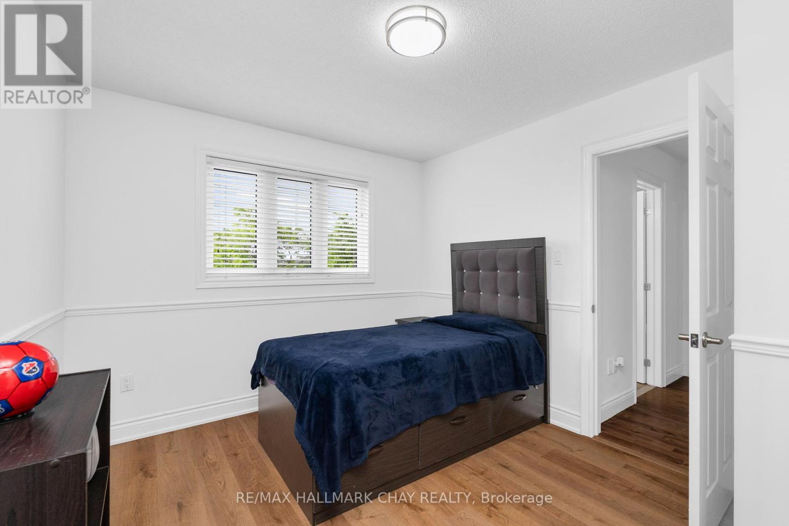 57 Violet Street, Barrie, Ontario  L4N 9N3 - Photo 16 - S12235776
