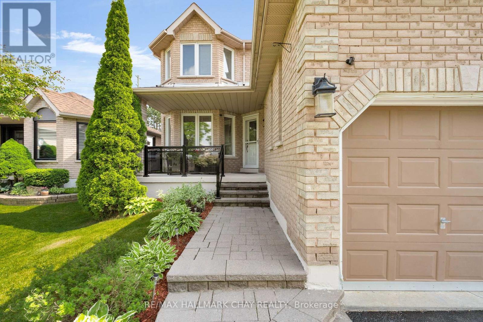 Property at 57 VIOLET STREET image 2