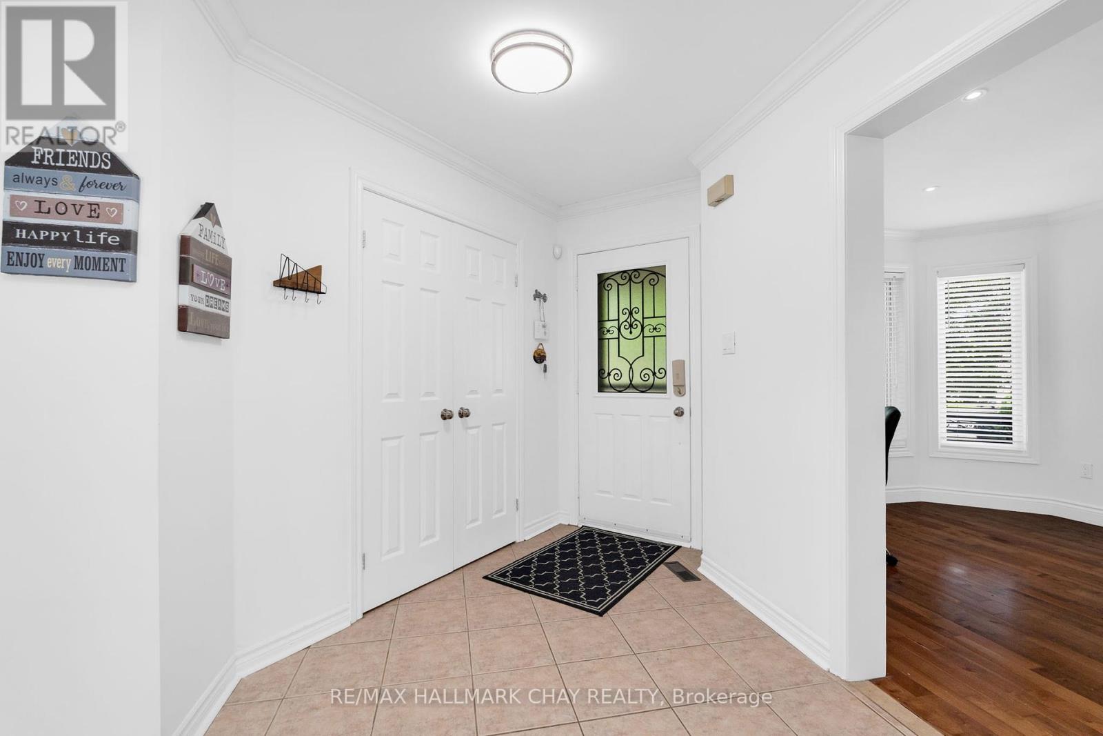 Property at 57 VIOLET STREET image 4