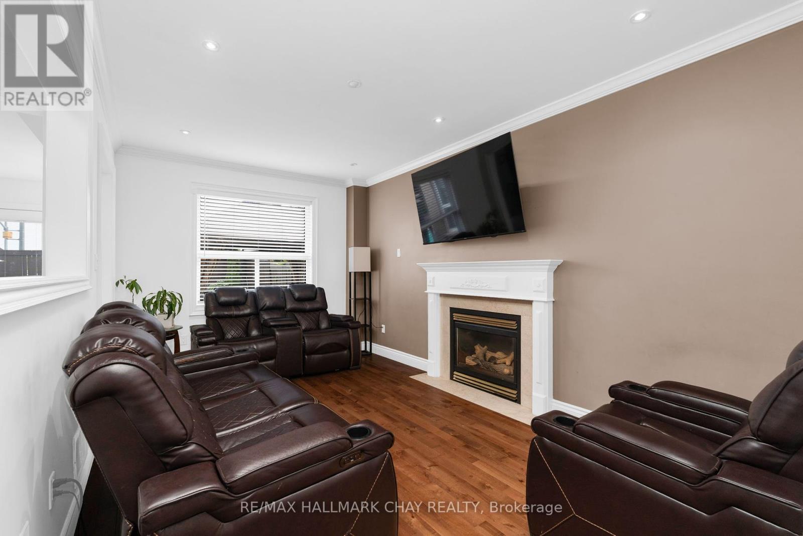 57 Violet Street, Barrie, Ontario  L4N 9N3 - Photo 6 - S12235776