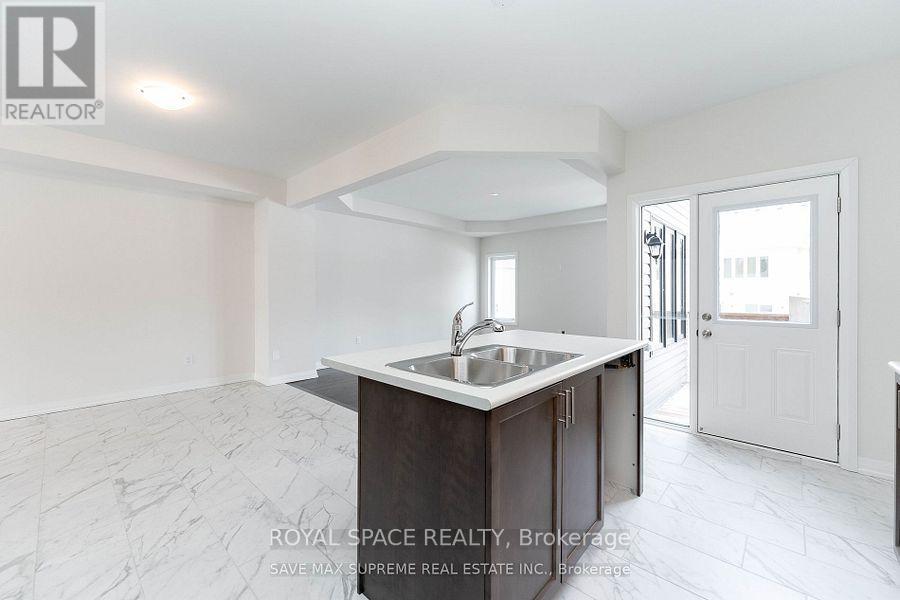Property at 3 FEDERICA CRESCENT image 4