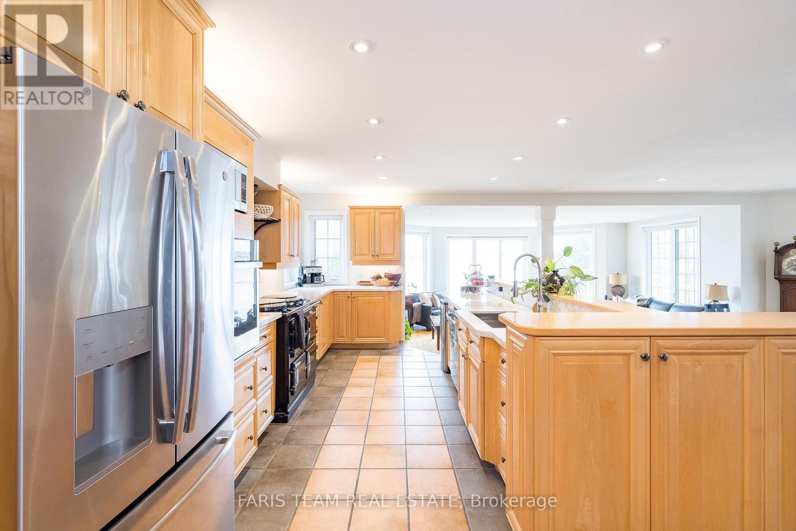 Property at 281 PUDDICOMBE ROAD image 5