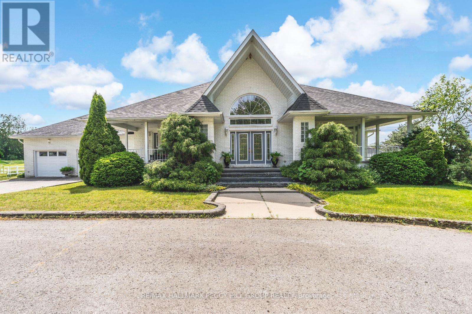 Property at 1331 FLOS ROAD 3 E image 1
