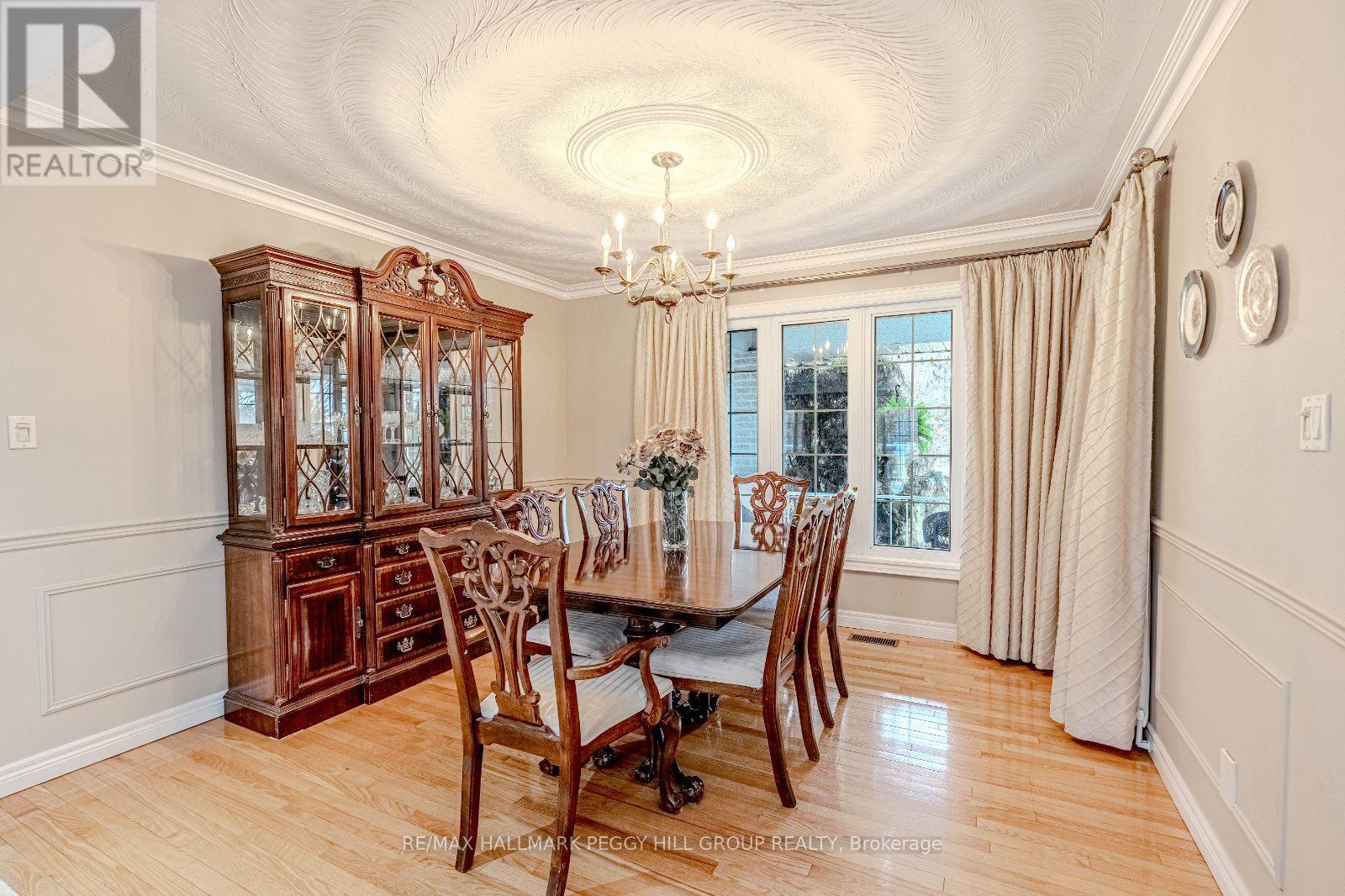 Property at 1331 FLOS ROAD 3 E image 3