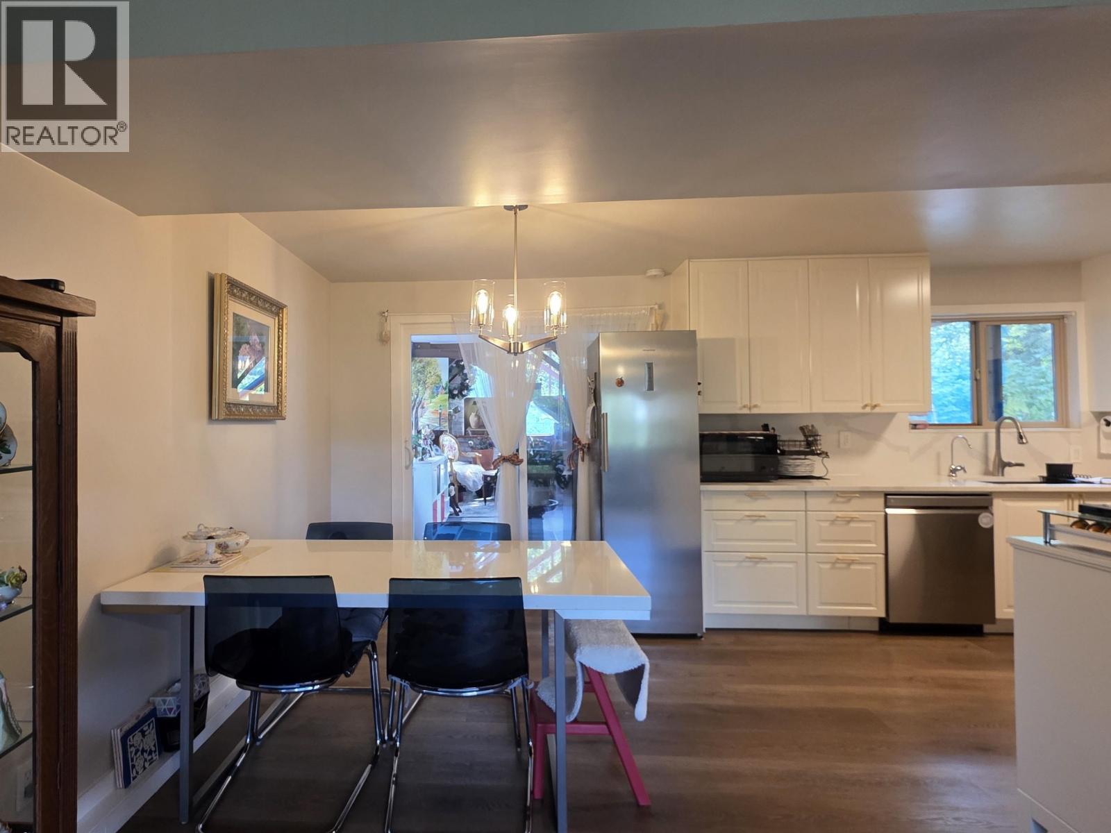 3796 St. Thomas Street, Port Coquitlam, British Columbia  V3B 2Z5 - Photo 9 - R3017105