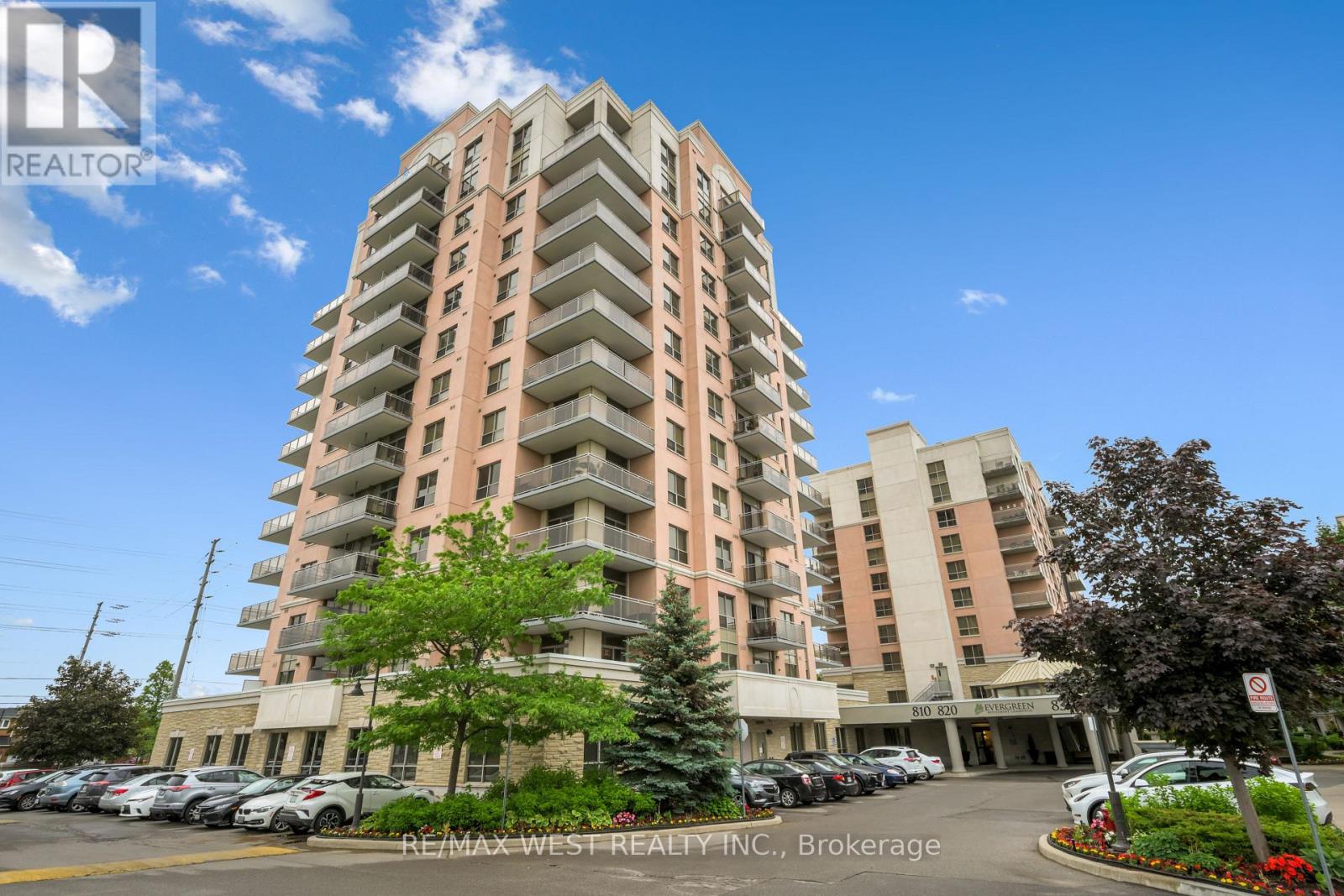 Property at 402 - 810 SCOLLARD COURT image 1
