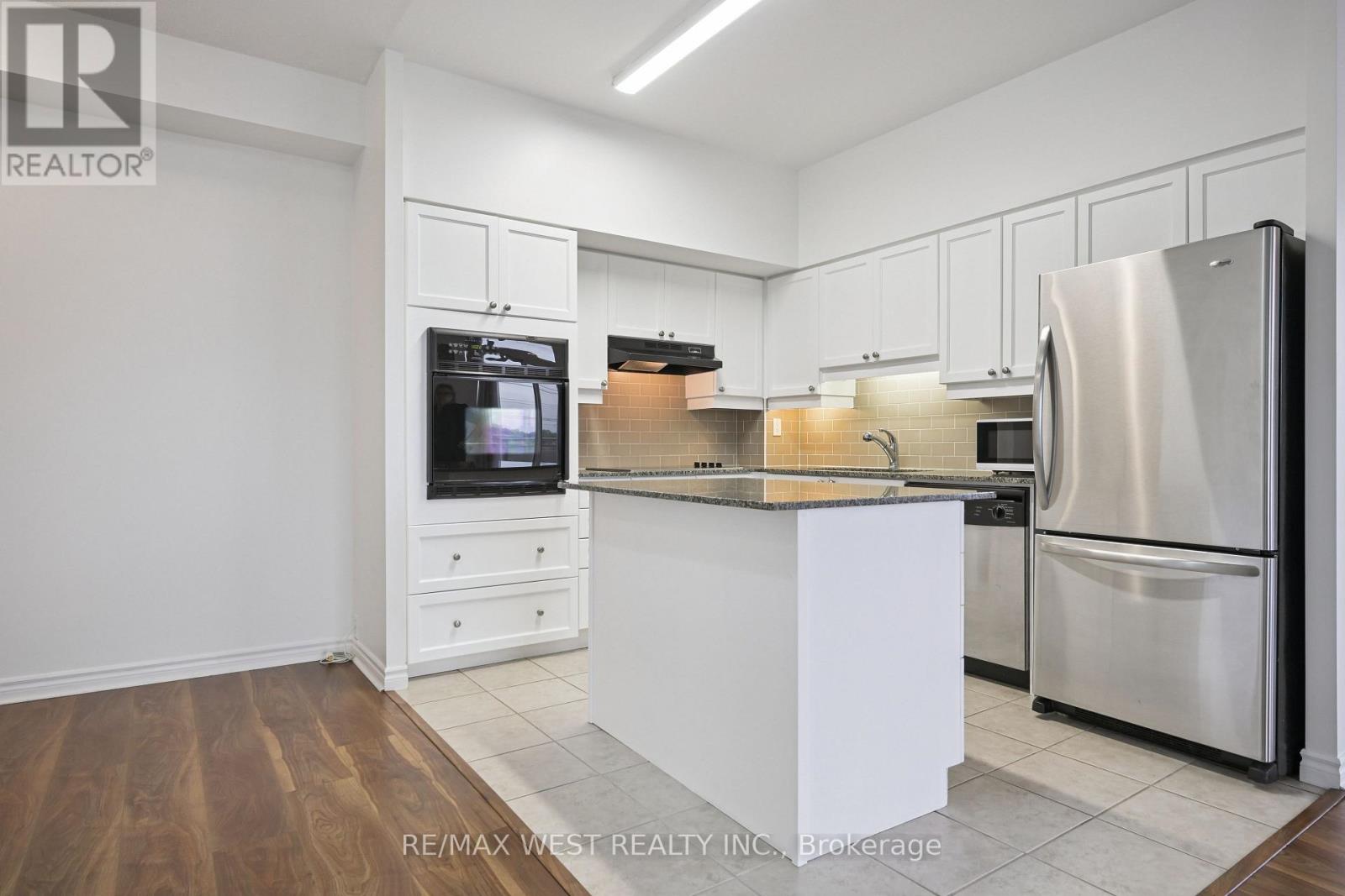 Property at 402 - 810 SCOLLARD COURT image 5
