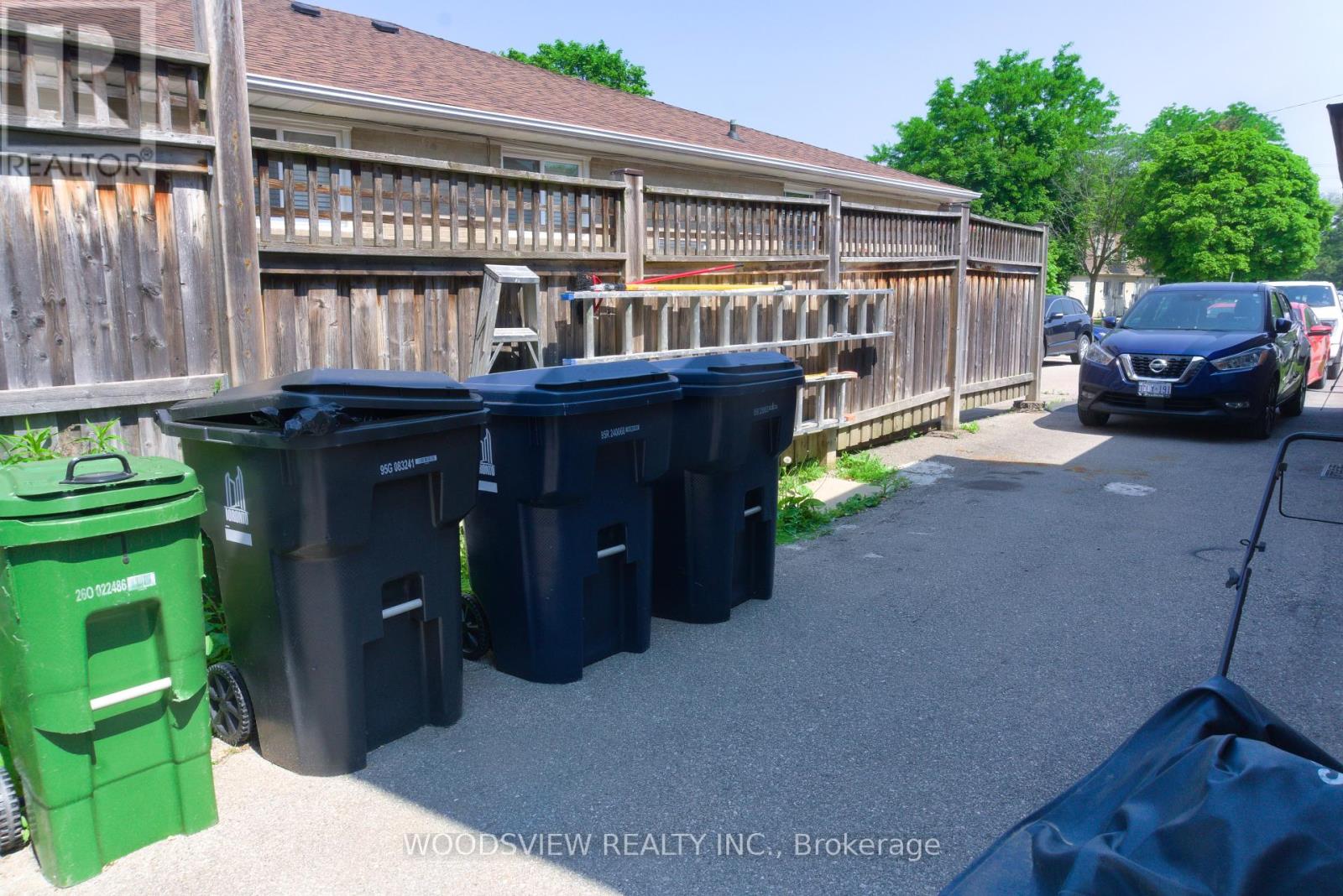 56 Lightwood Drive, Toronto (Thistletown-Beaumonde Heights), Ontario  M9V 2Z2 - Photo 17 - W12235854