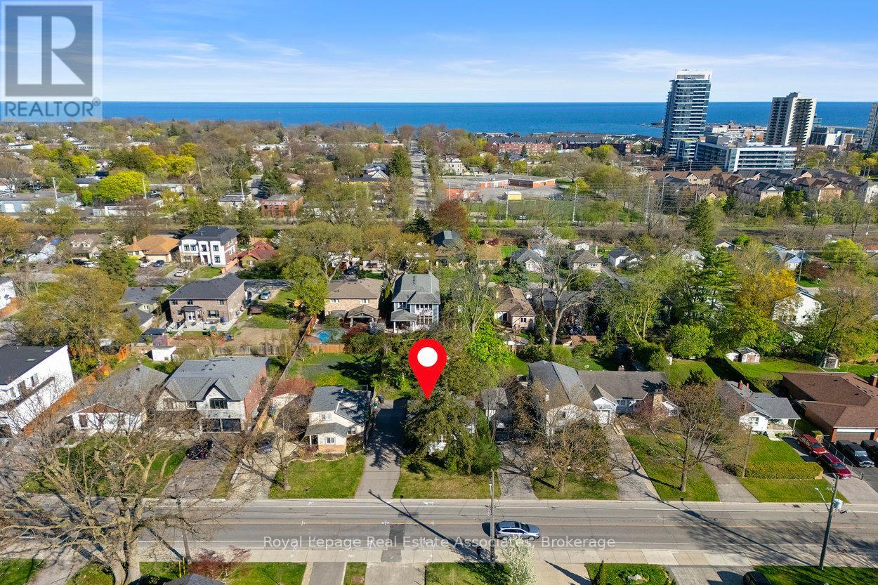 64 Eaglewood Boulevard, Mississauga (Mineola), Ontario  L5G 1V4 - Photo 42 - W12235964