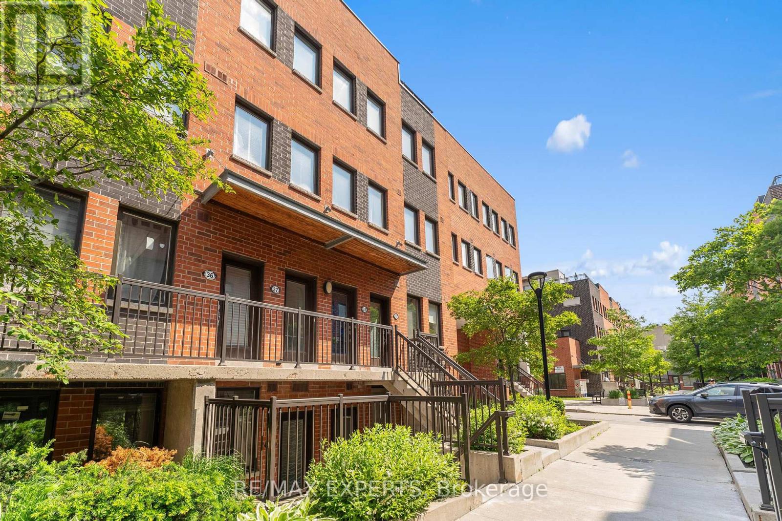 Property at 6 - 871 WILSON AVENUE image 1