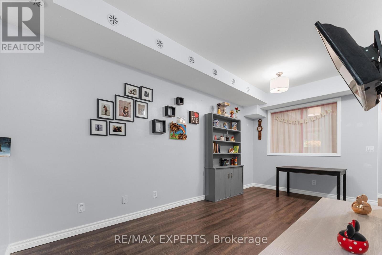 6 - 871 Wilson Avenue, Toronto (Downsview-Roding-Cfb), Ontario  M3K 1E6 - Photo 10 - W12236102