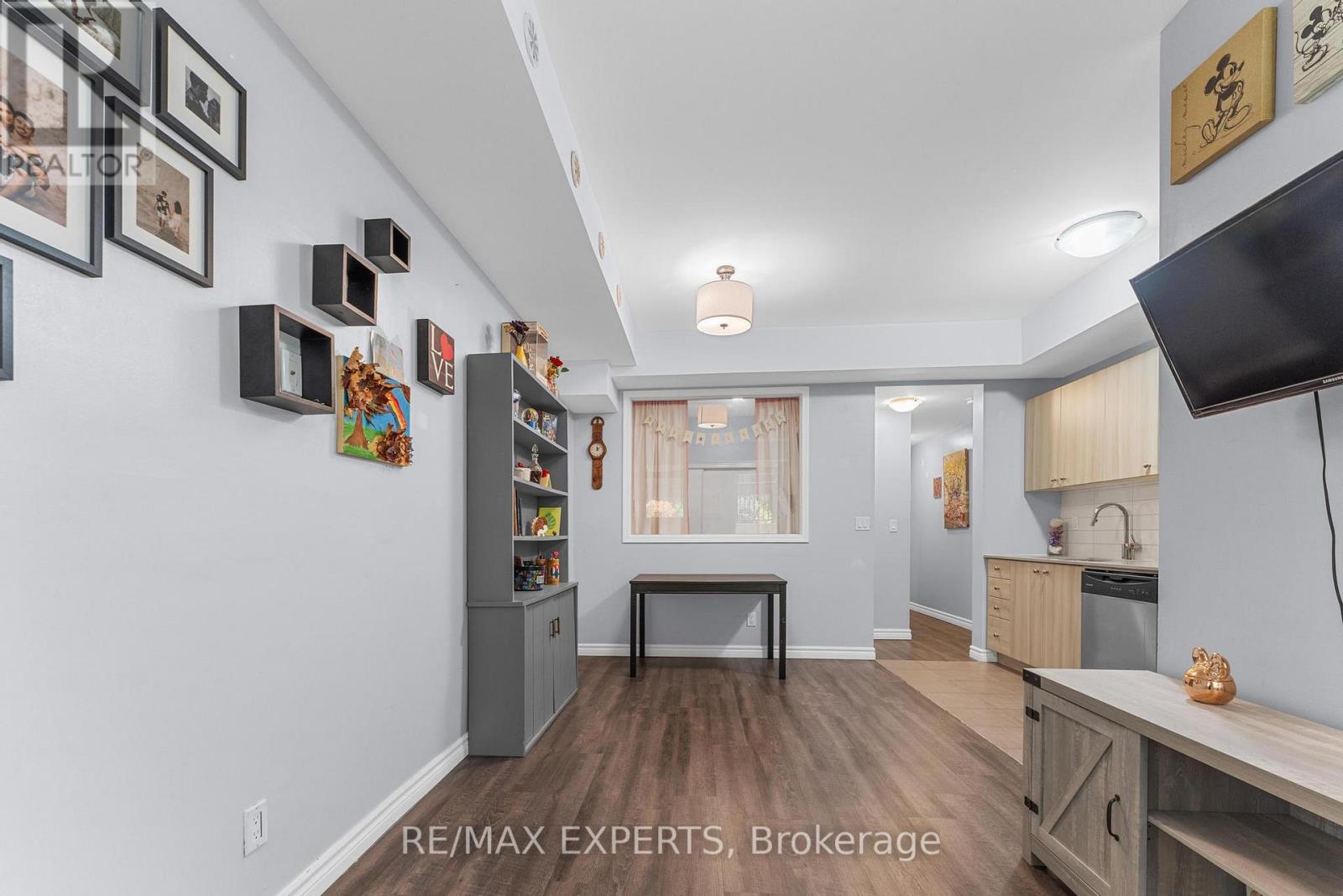 6 - 871 Wilson Avenue, Toronto (Downsview-Roding-Cfb), Ontario  M3K 1E6 - Photo 12 - W12236102