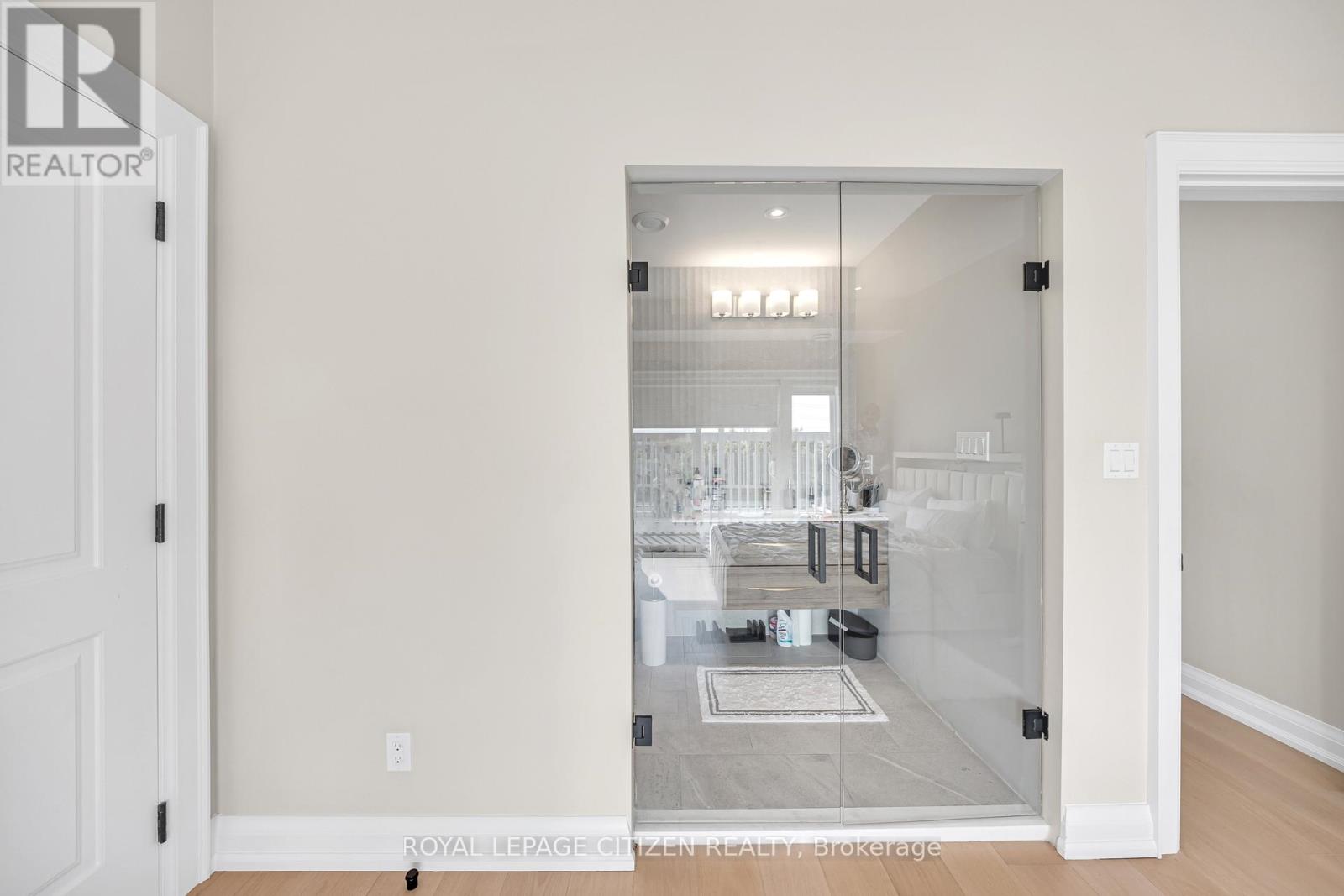 124 Caledonia Road, Toronto, Ontario  M6E 4S7 - Photo 22 - W12236427