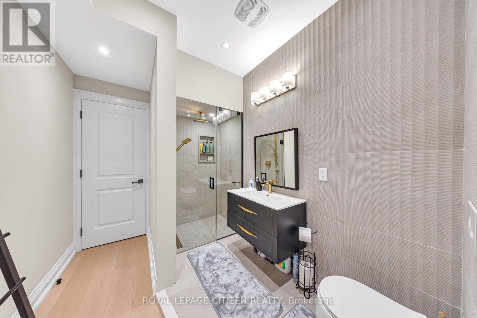 124 Caledonia Road, Toronto, Ontario  M6E 4S7 - Photo 24 - W12236427