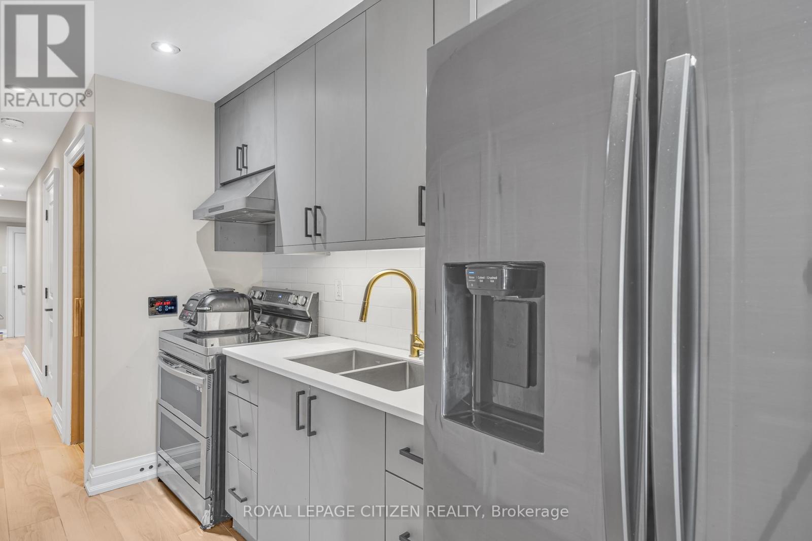 124 Caledonia Road, Toronto, Ontario  M6E 4S7 - Photo 32 - W12236427