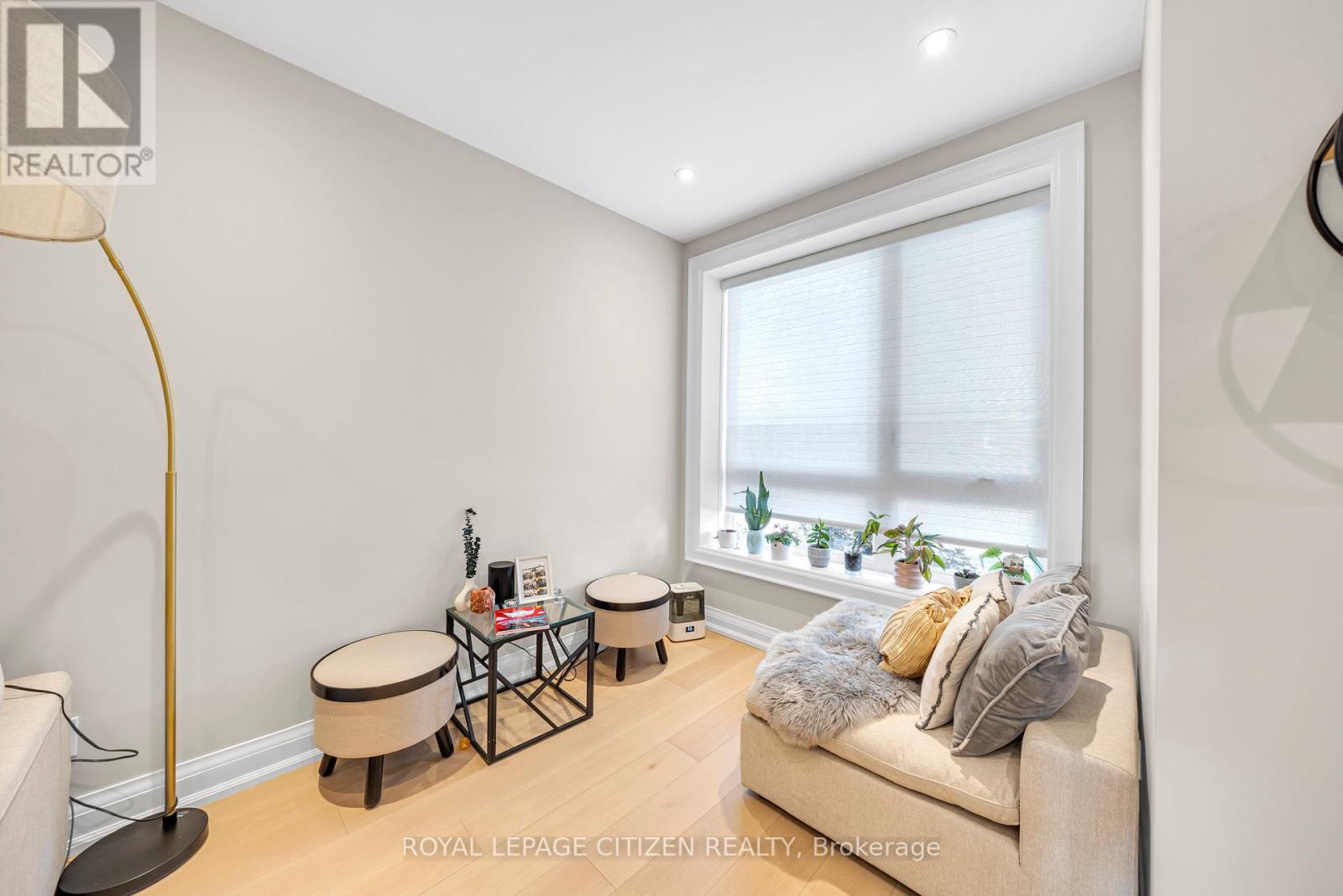 124 Caledonia Road, Toronto, Ontario  M6E 4S7 - Photo 7 - W12236427