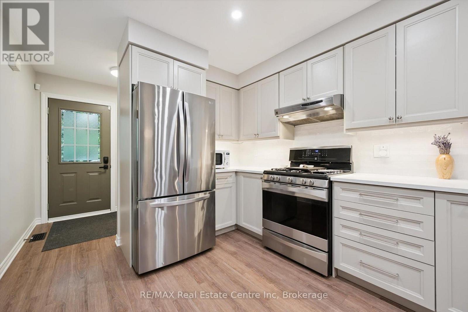 Property at 33 LONDON ROAD E image 5