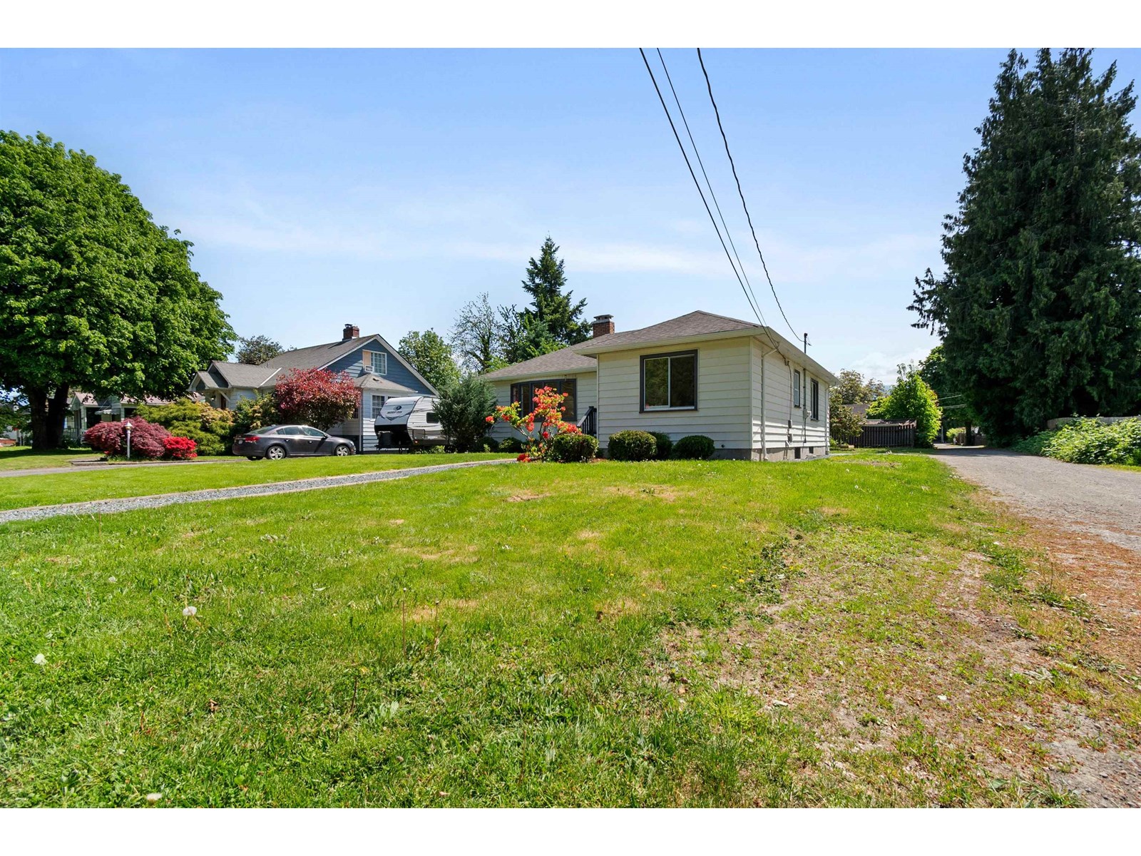 Property at 46124 MELLARD AVENUE image 2