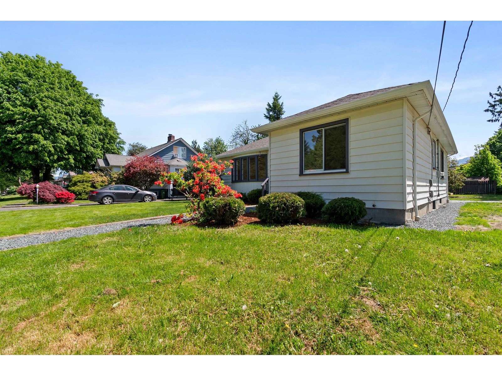 Property at 46124 MELLARD AVENUE image 3