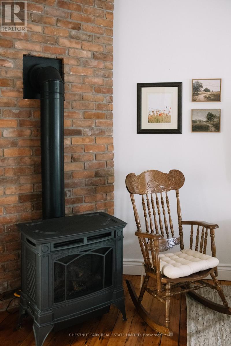 25 Stanley Street, Prince Edward County, Ontario  K0K 1G0 - Photo 15 - X12235988