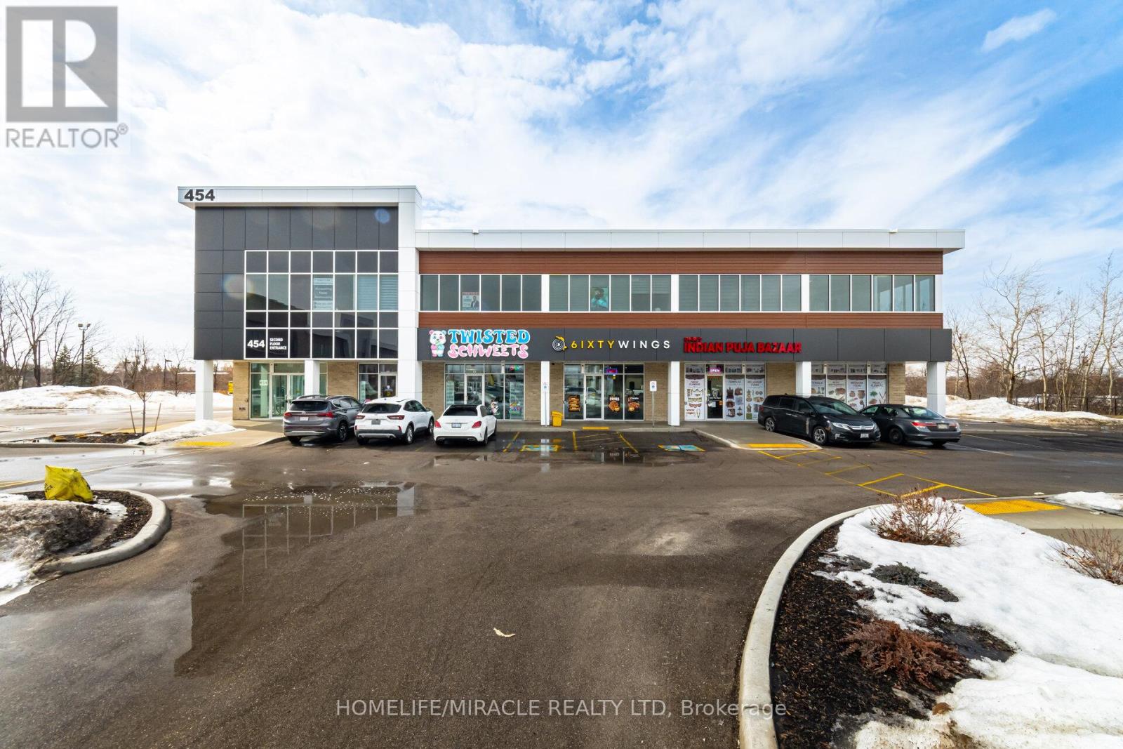 P205 - 454 Hespeler Road, Cambridge, Ontario  N1R 0E3 - Photo 1 - X12236292