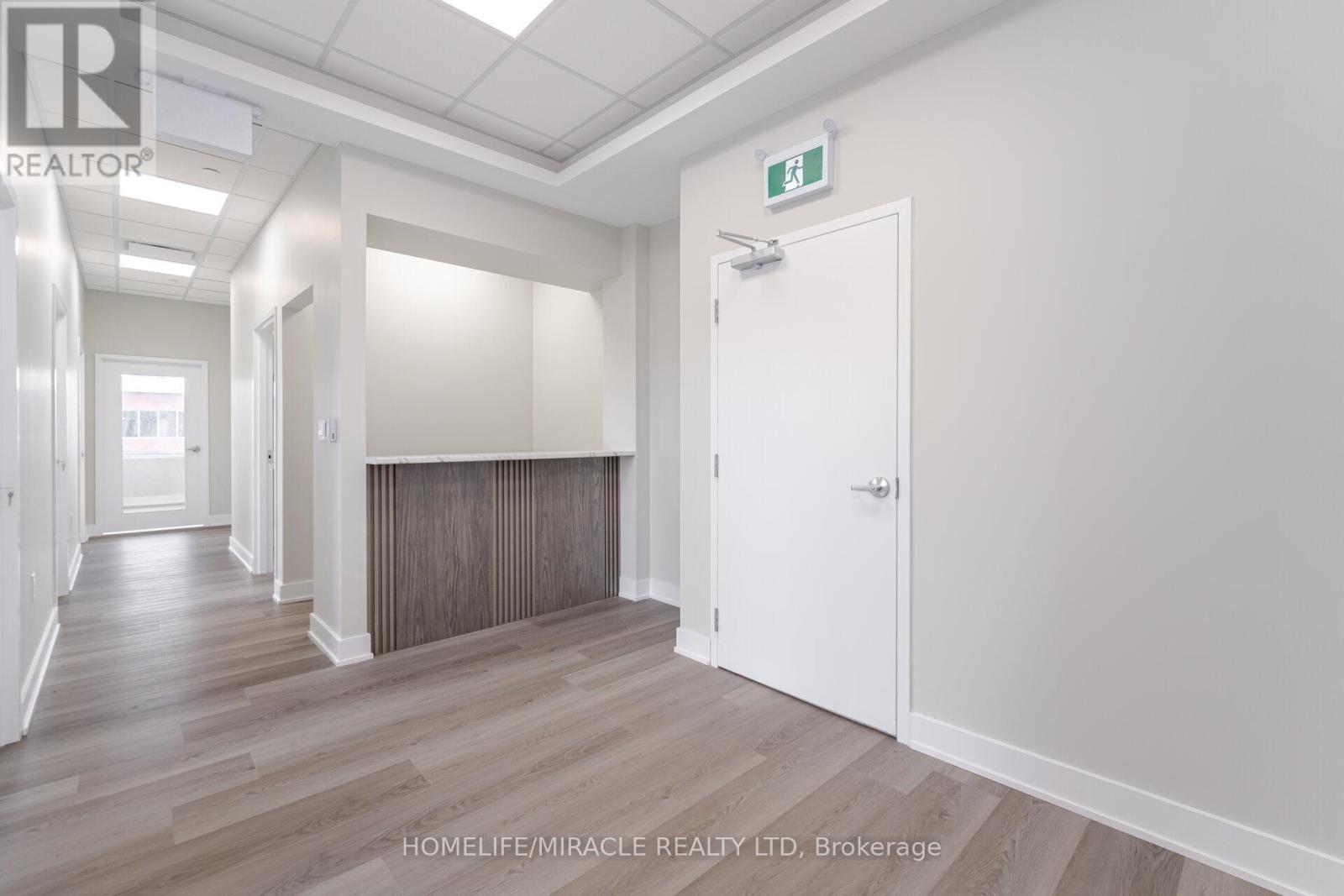 P205 - 454 Hespeler Road, Cambridge, Ontario  N1R 0E3 - Photo 10 - X12236292
