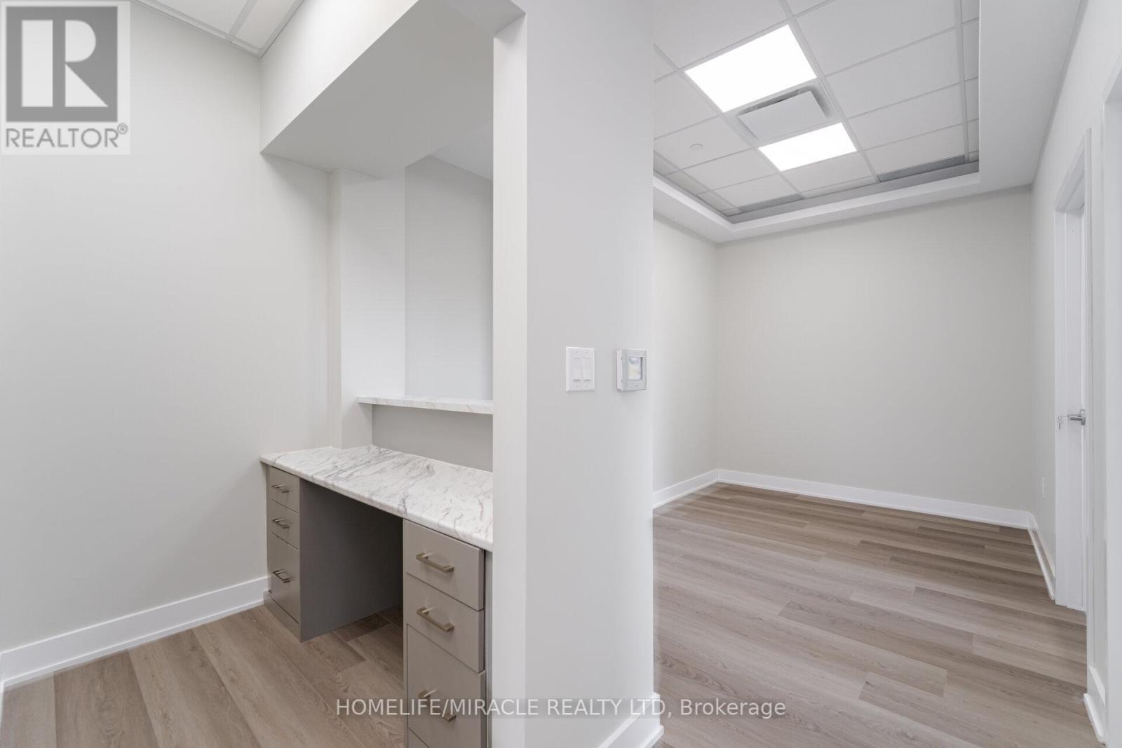 P205 - 454 Hespeler Road, Cambridge, Ontario  N1R 0E3 - Photo 12 - X12236292