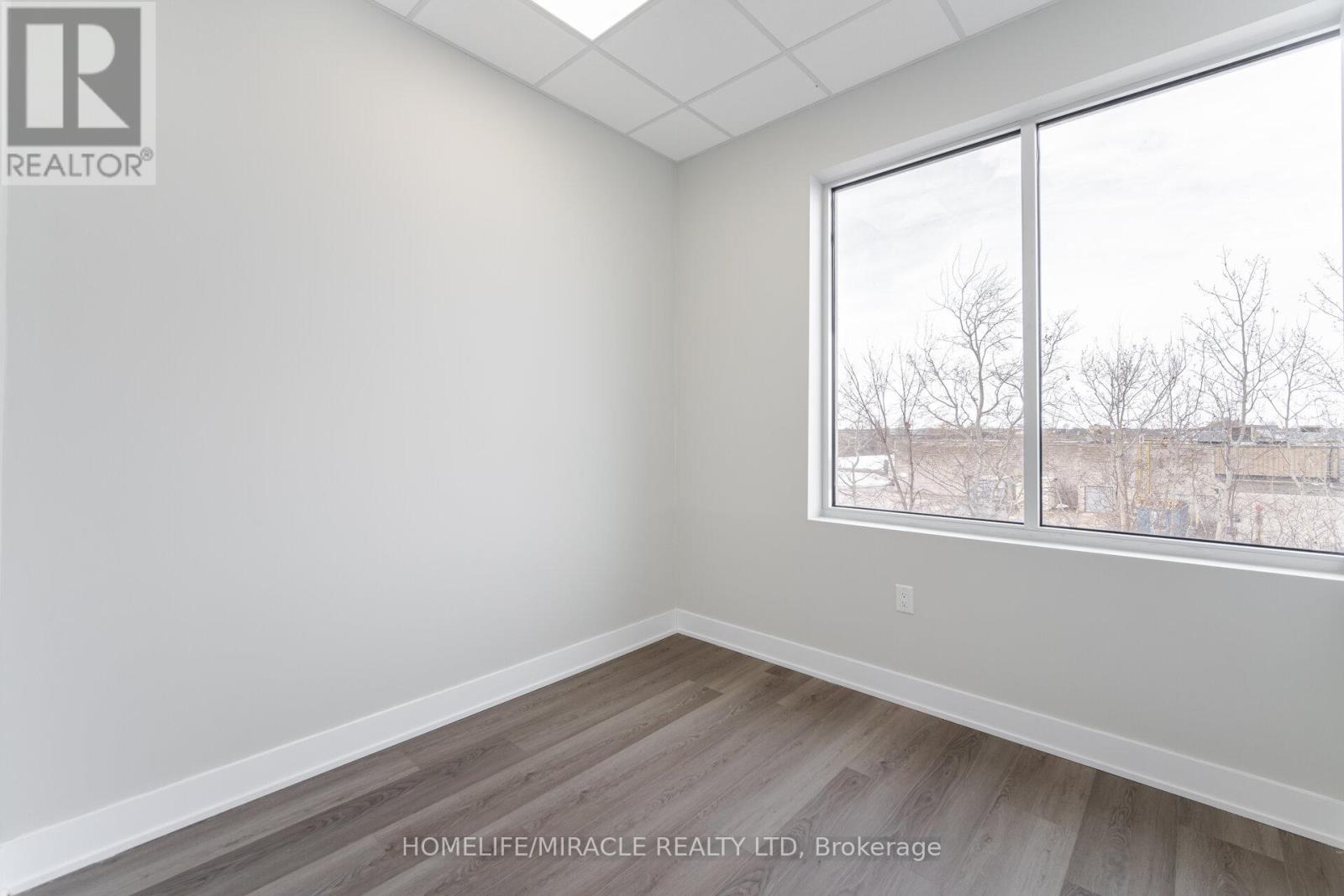 P205 - 454 Hespeler Road, Cambridge, Ontario  N1R 0E3 - Photo 13 - X12236292