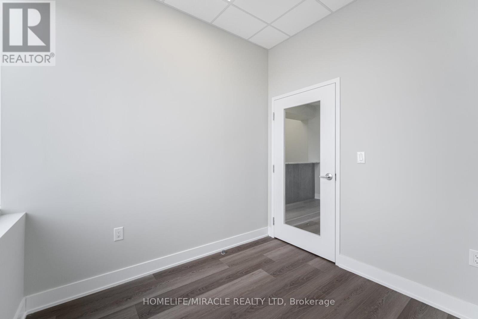 P205 - 454 Hespeler Road, Cambridge, Ontario  N1R 0E3 - Photo 14 - X12236292