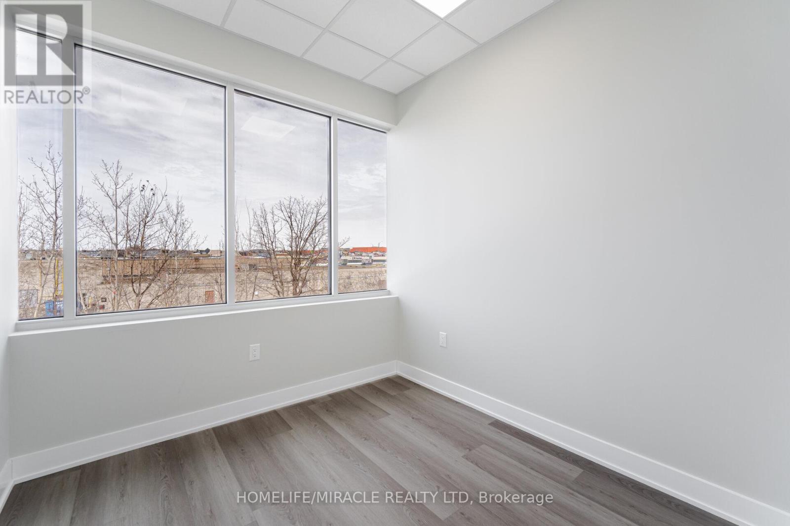 P205 - 454 Hespeler Road, Cambridge, Ontario  N1R 0E3 - Photo 18 - X12236292