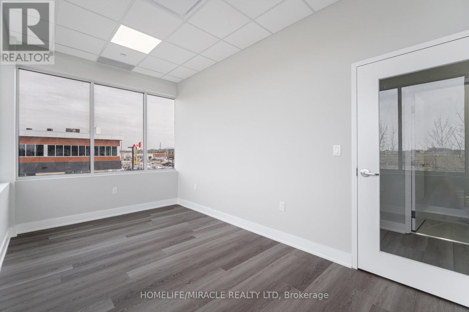 P205 - 454 Hespeler Road, Cambridge, Ontario  N1R 0E3 - Photo 21 - X12236292