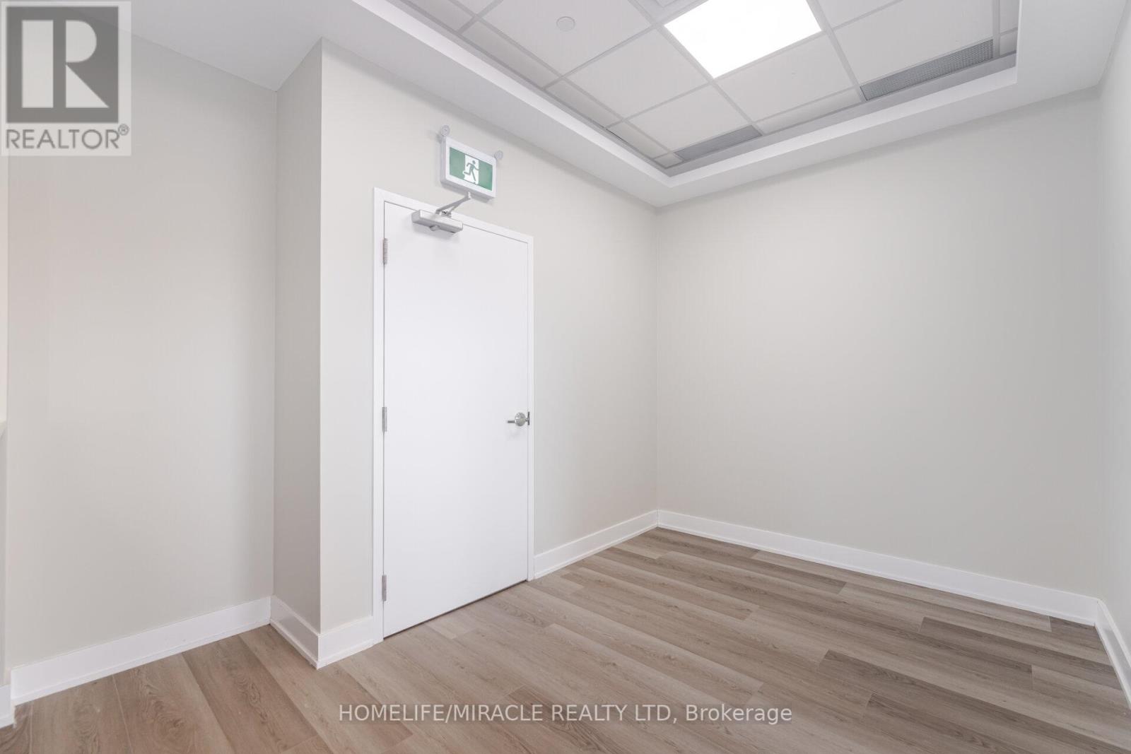 P205 - 454 Hespeler Road, Cambridge, Ontario  N1R 0E3 - Photo 8 - X12236292