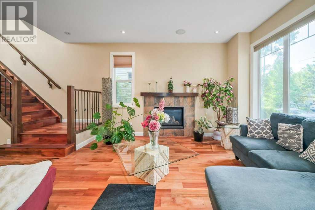 Property at 7418 36 Avenue NW image 2