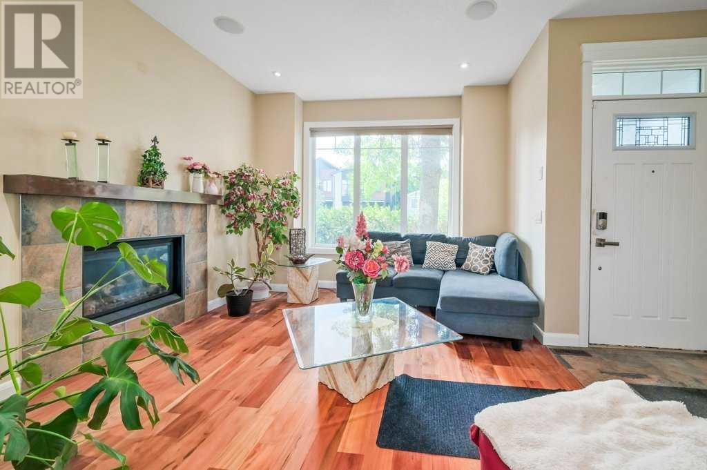 Property at 7418 36 Avenue NW image 3