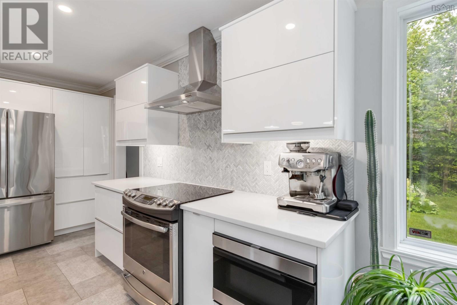 Property at 35 Canterbury Lane image 3