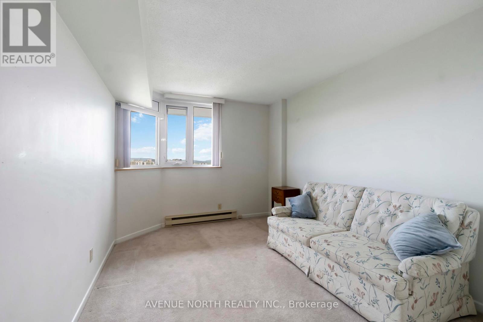 2401 - 1500 Riverside Drive, Ottawa, Ontario  K1G 4J4 - Photo 18 - X12236605